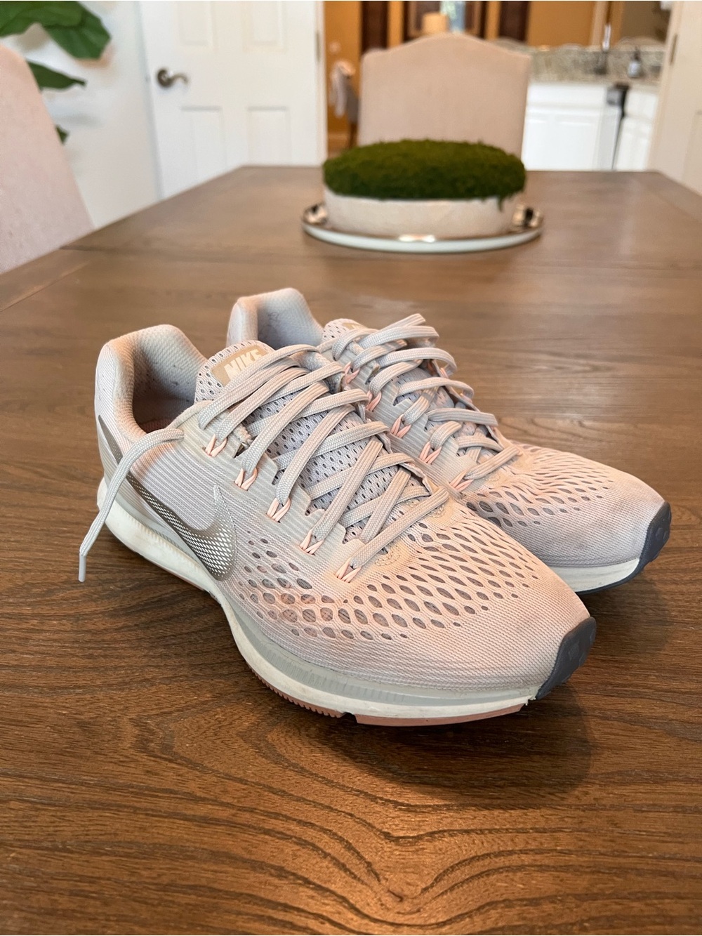 Nike Women’s Shoes 9